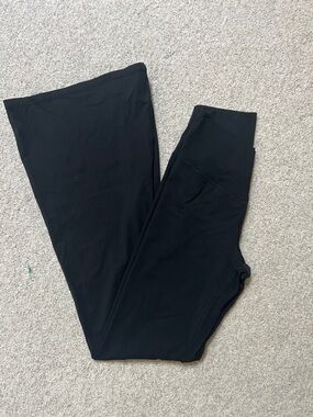 Sunzel flare Leggings - size M